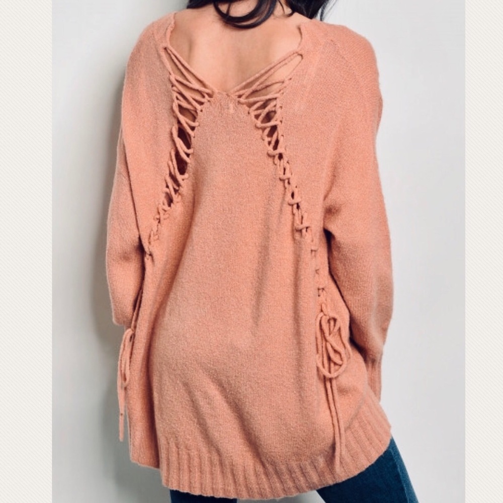Uniq blush Back Lacing v-neck Sweater - Picture 2 of 8